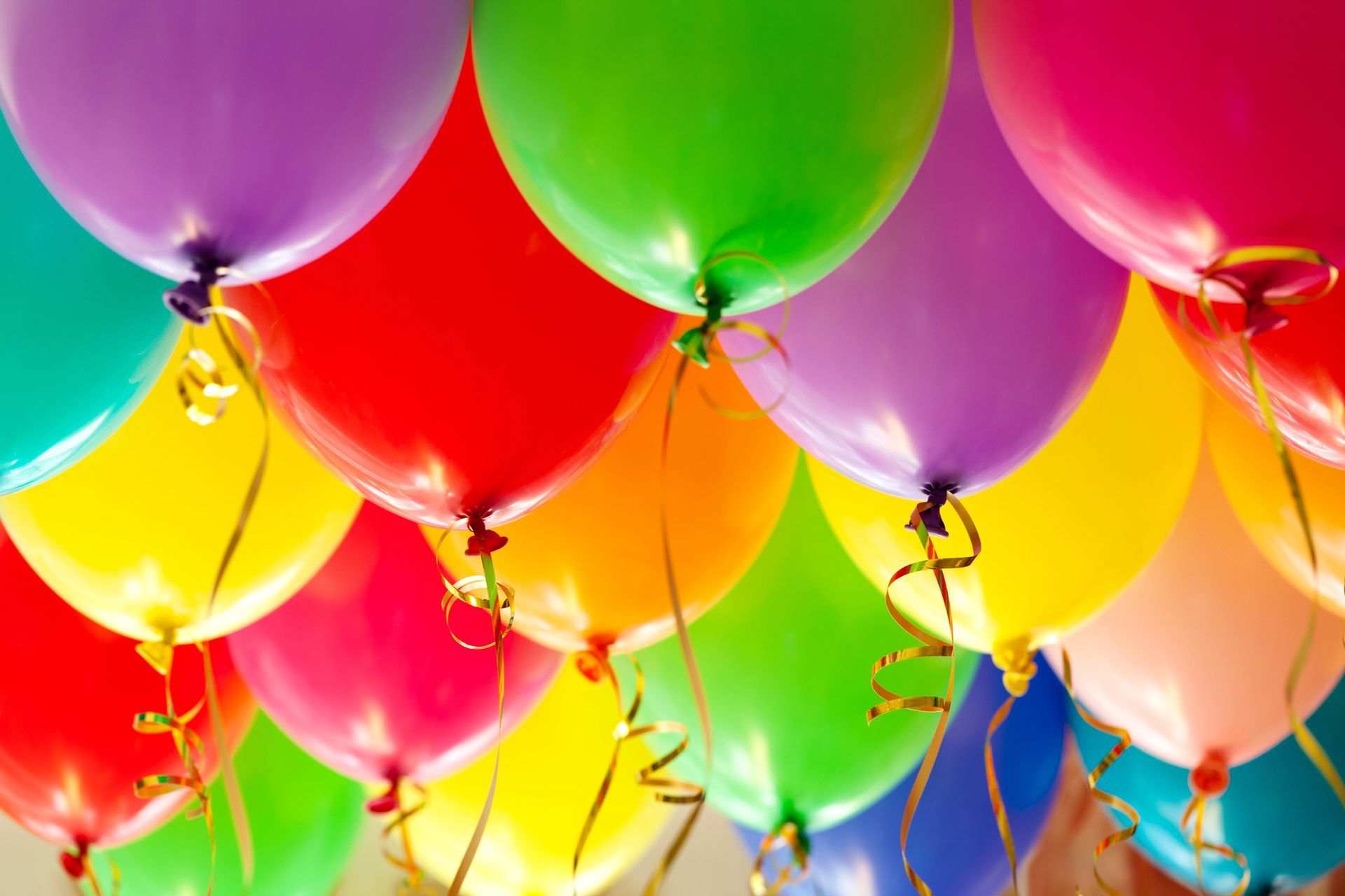 Globos Renzo: Dando vida a tus celebraciones.