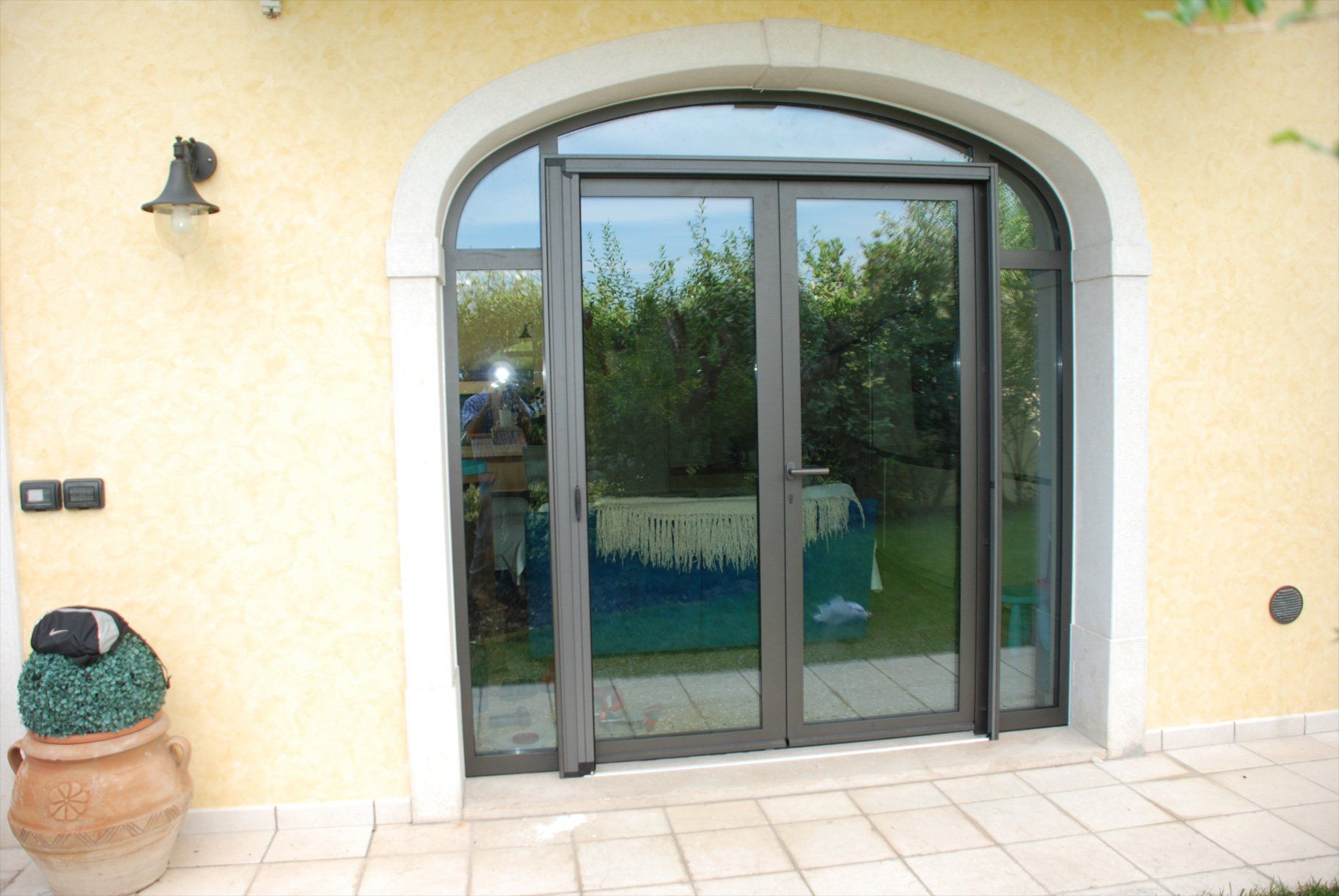 vetrata con serramento in ferro