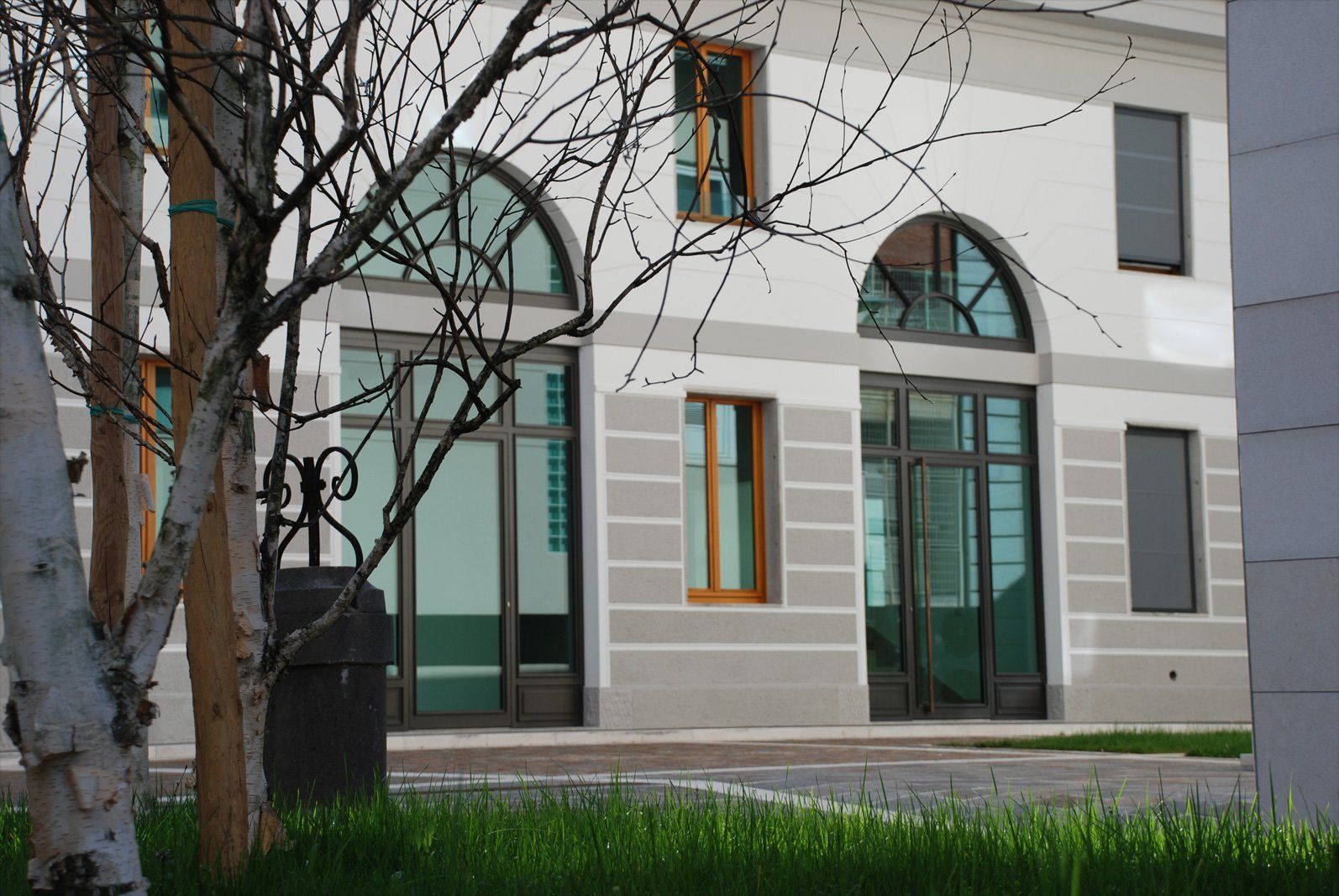 ingresso con serramenti