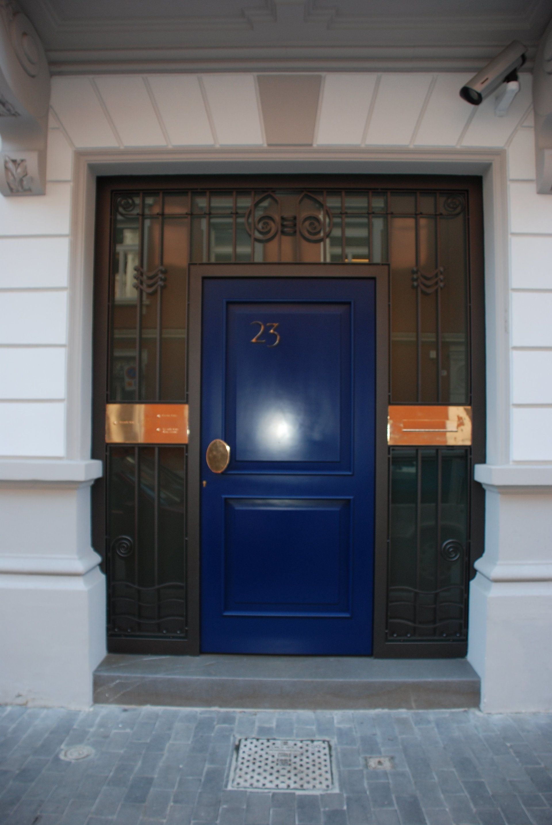 ingresso con rinforzi