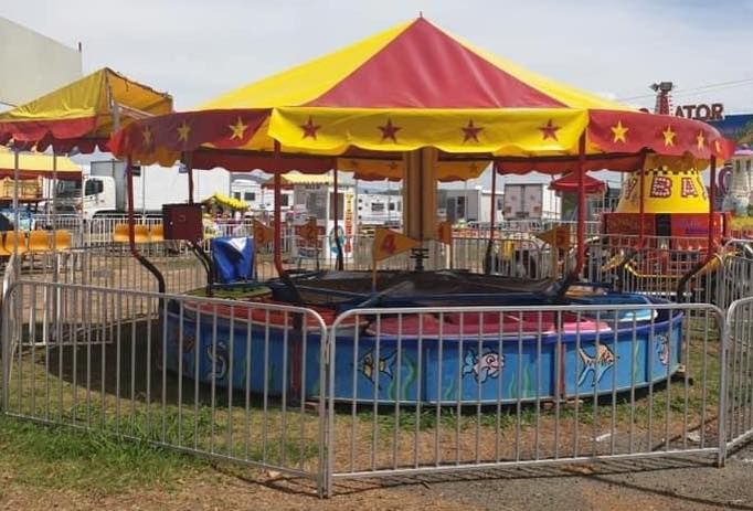 Canvas For Show — South Nowra, NSW — Nowra Canvas