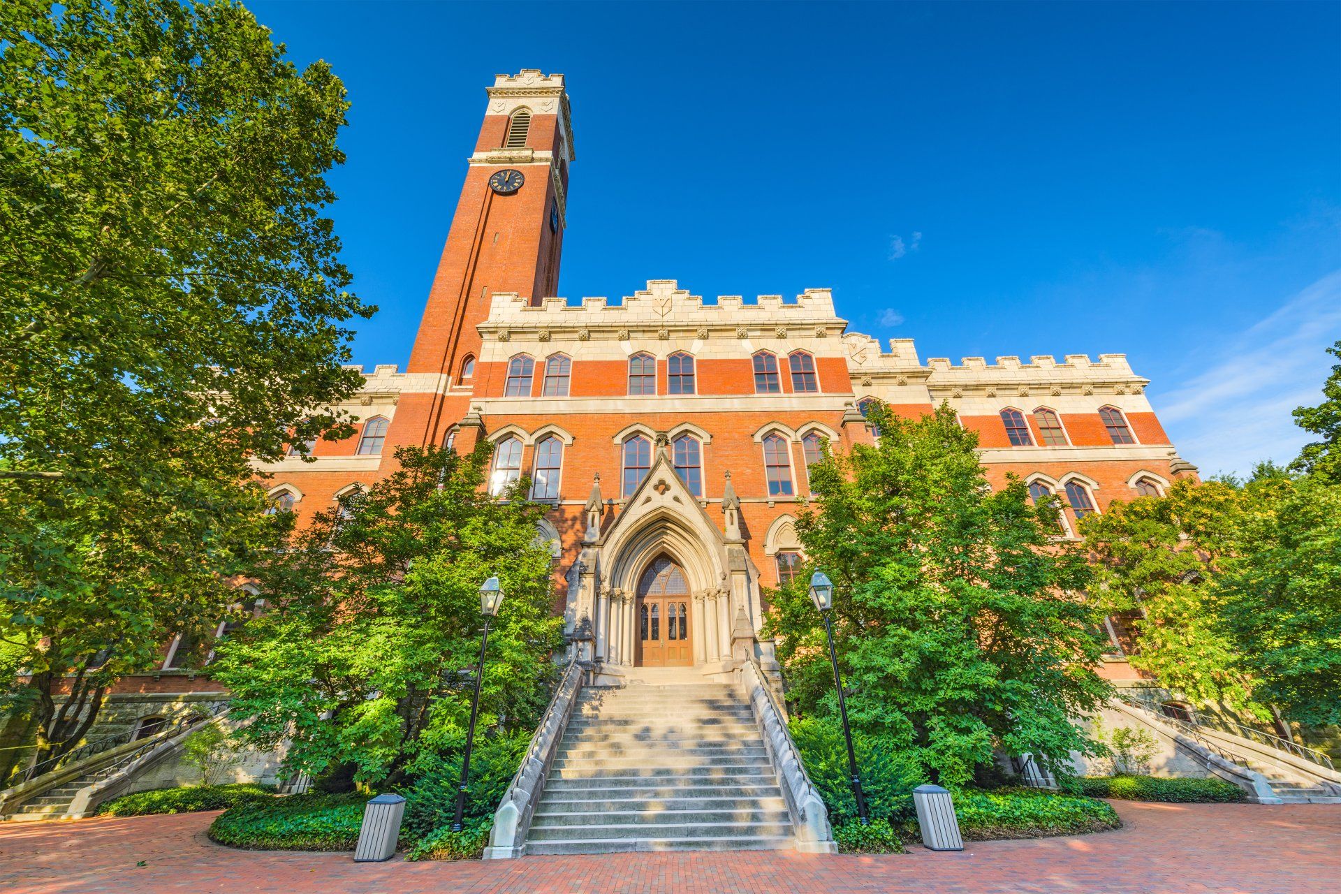 construction contractor for vanderbilt university nashville, tn
