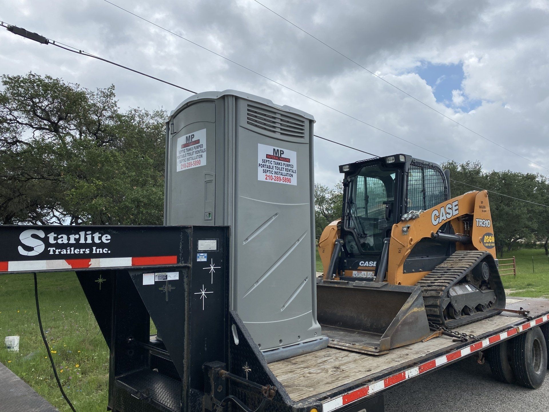 Portable Toilet Rentals in Devine, TX
