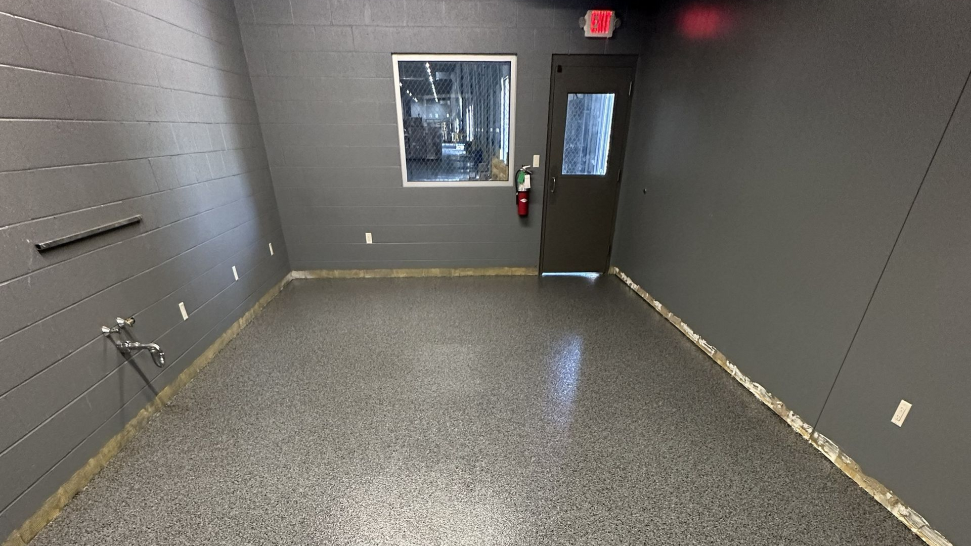 Commercial Polyurea Epoxy Garage Flooring