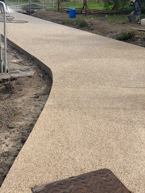 Light resin-effect footpath