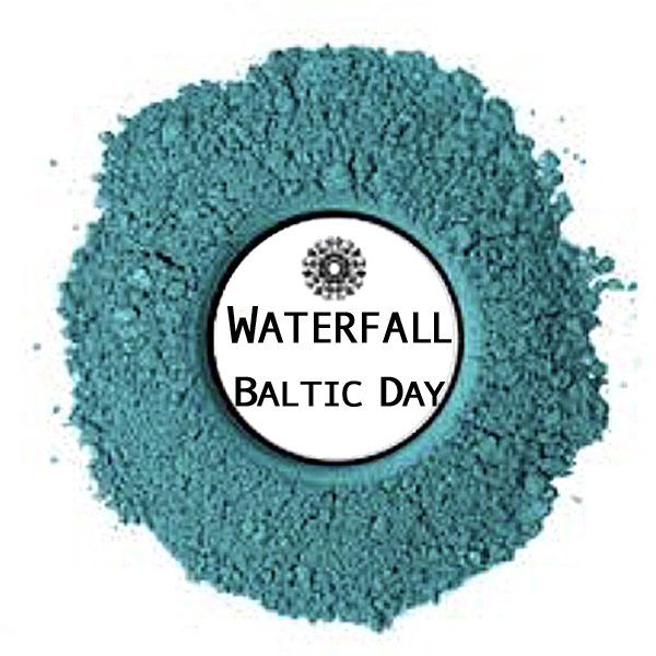 A pile of blue powder with a label that says waterfall baltic day.