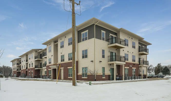 An exterior shot of Fulton Commons apartments for rent in Fulton, IL