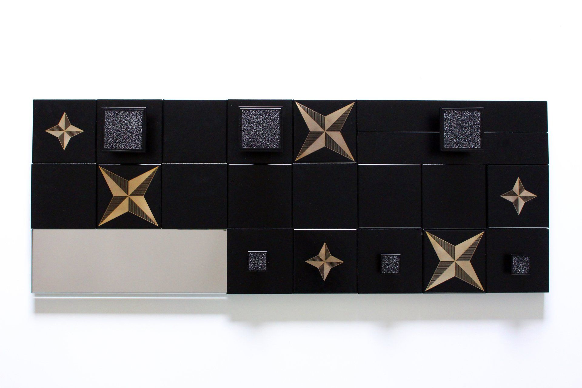 appendiabiti con applicazioni di cristalli