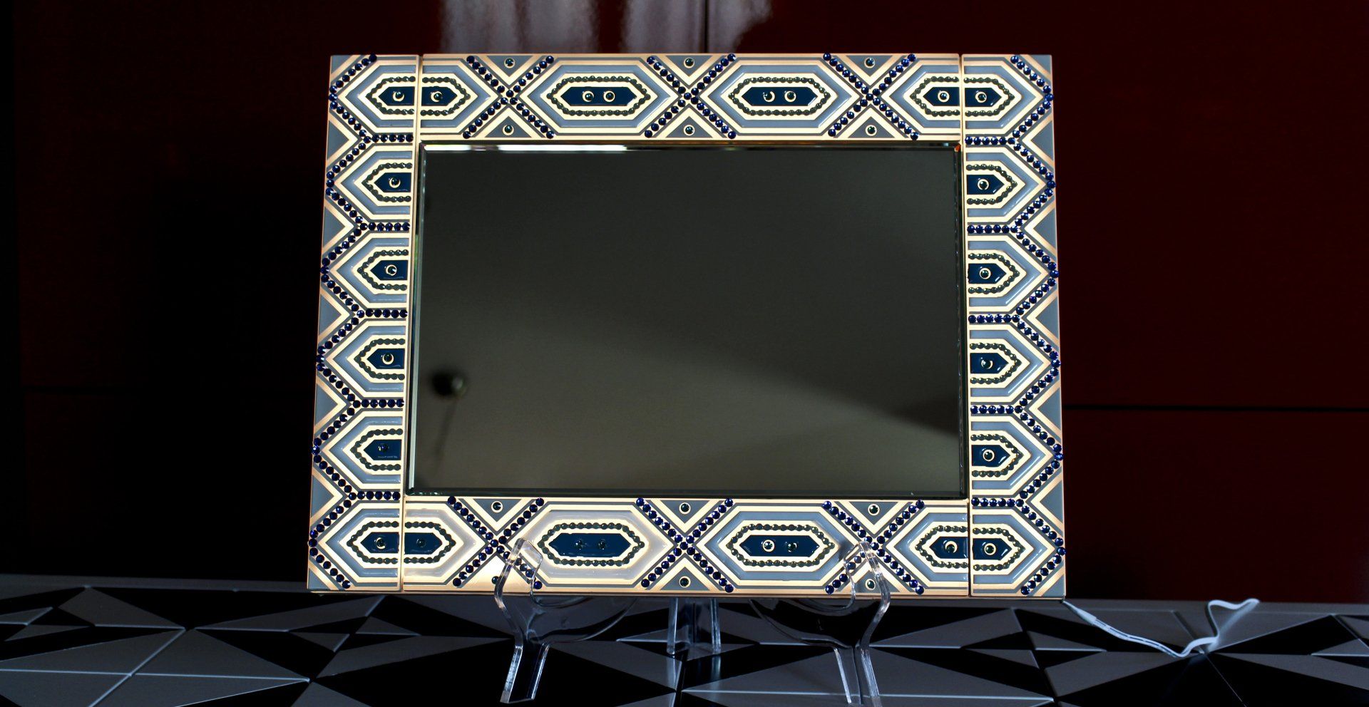 specchiere con cristalli