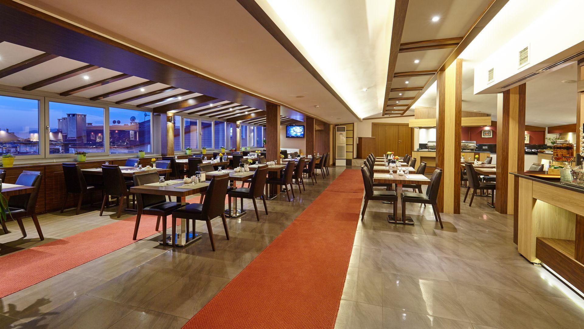 Buruciye Otel Açık Büfe Kahvaltı – Zengin çeşitler, taze lezzetler ve keyifli bir başlangıç