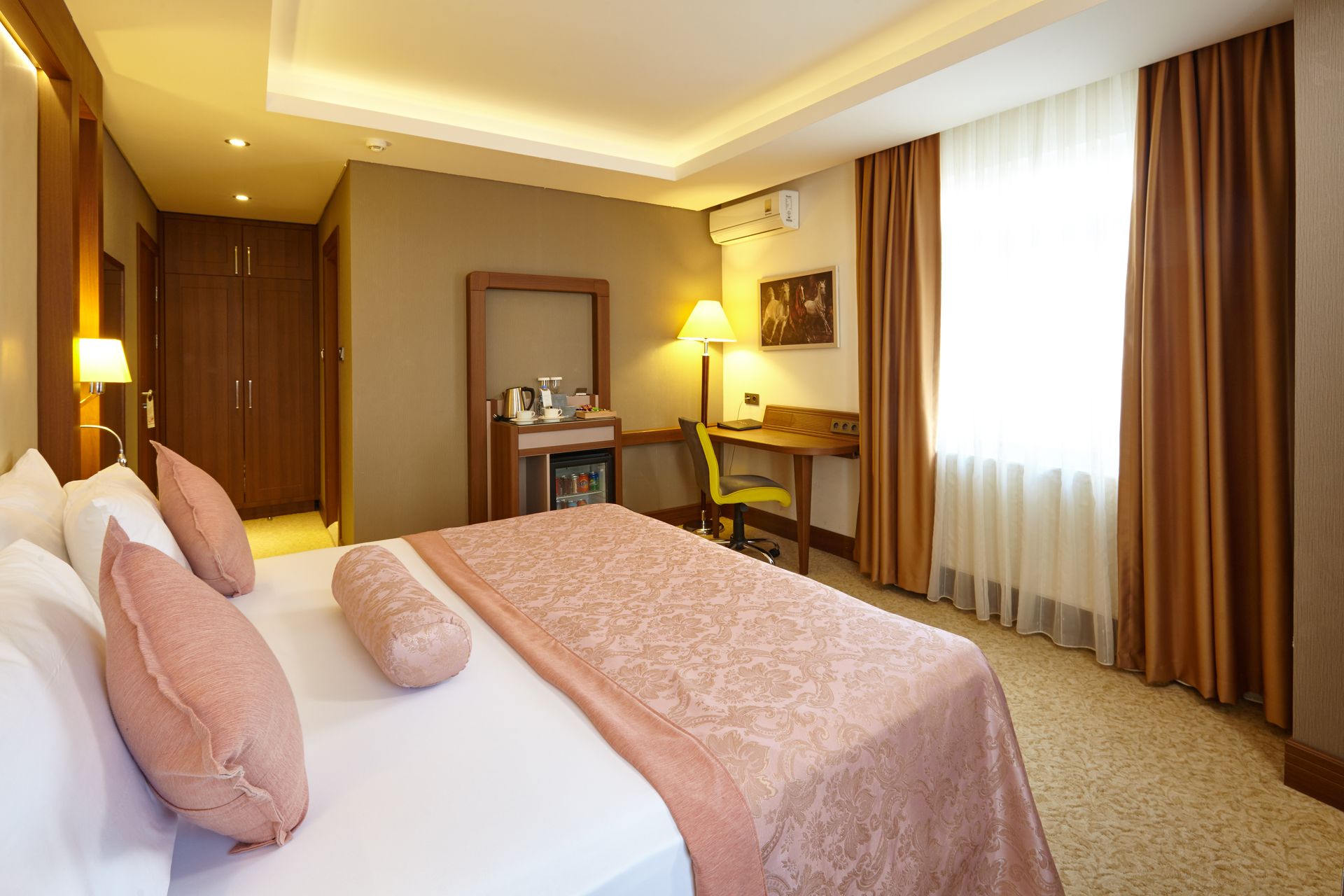 Buruciye Otel Galeri & Odalar – Şık tasarım, konforlu konaklama ve keyifli anlar