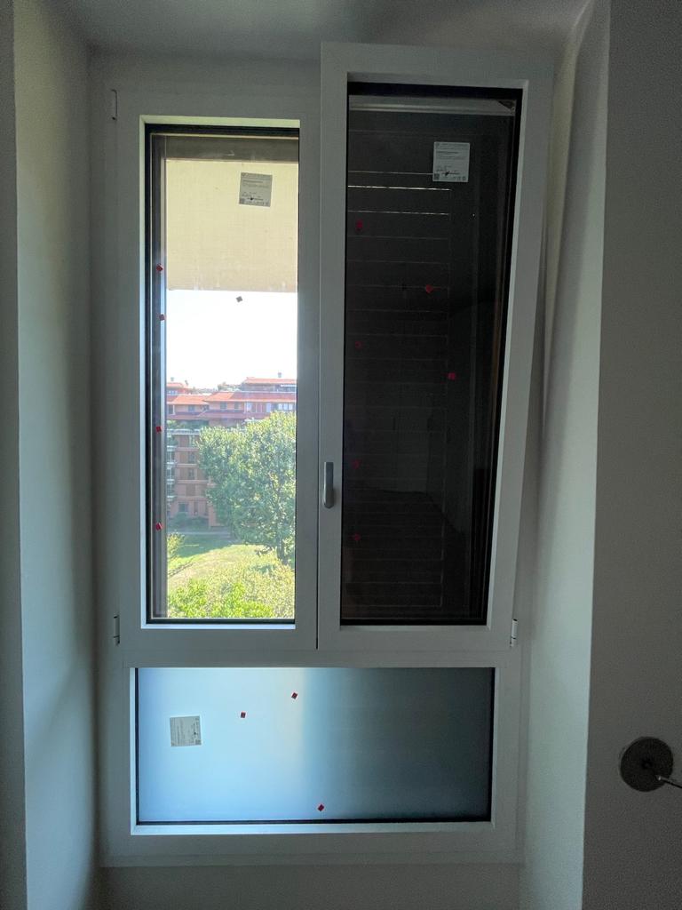 finestra in alluminio 2 ante