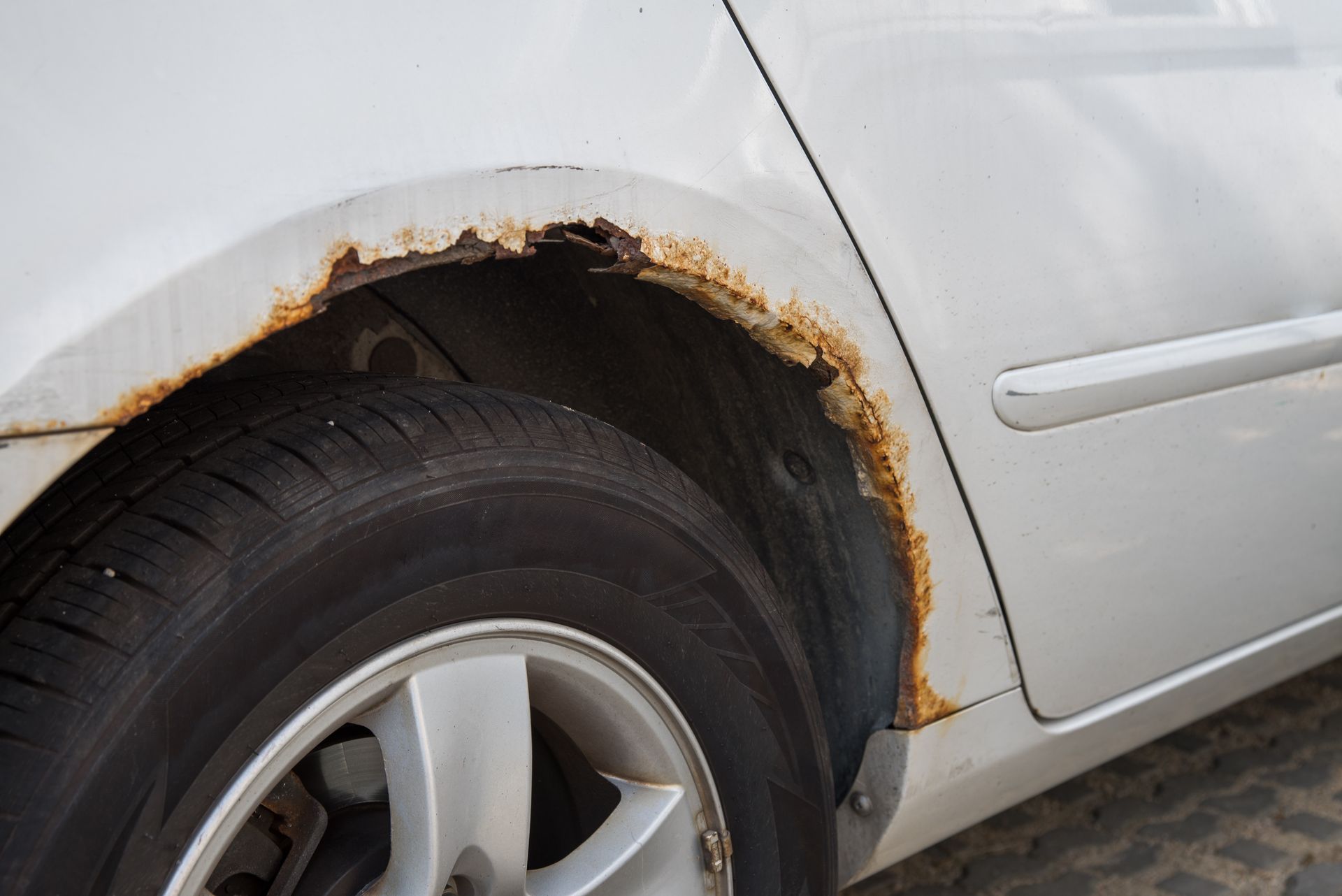Rusted car | Pit Shop Auto Repair - Libertyville