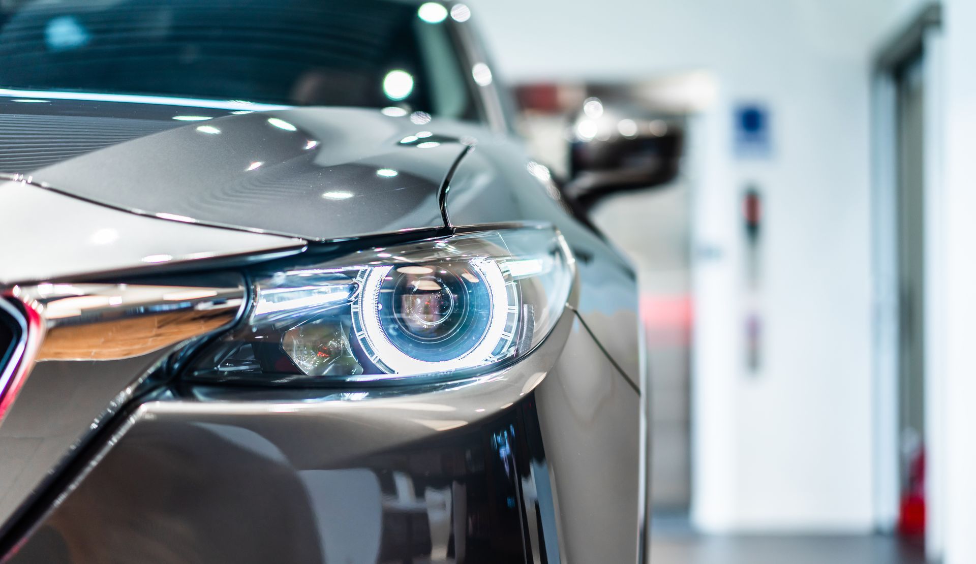 Car headlight | Pit Shop Auto Repair - Libertyville