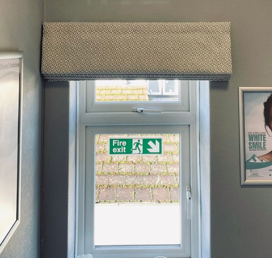 Fire retardant blind for commercial space