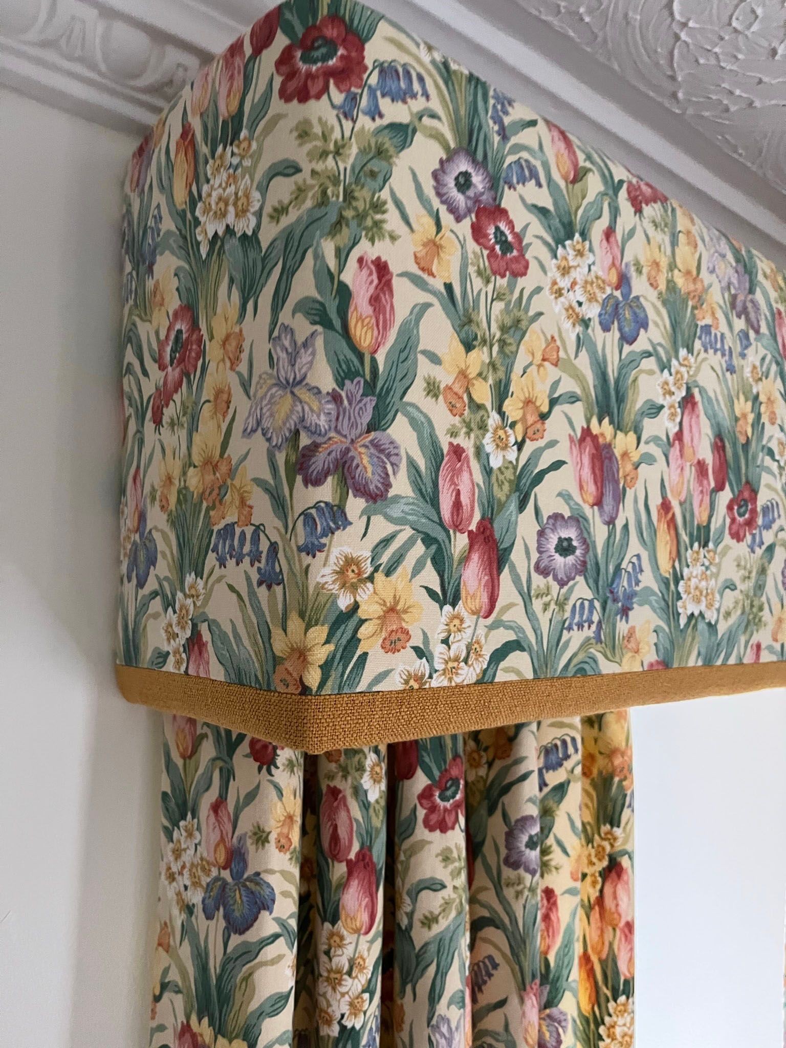 A pelmet with a floral pattern