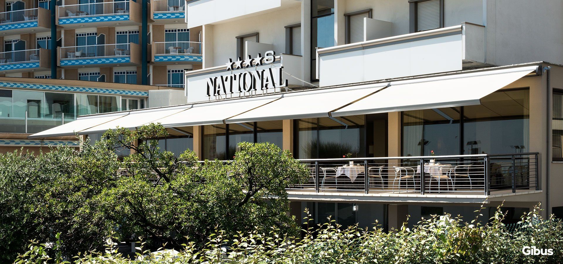 Tende a braccio e a caduta 03