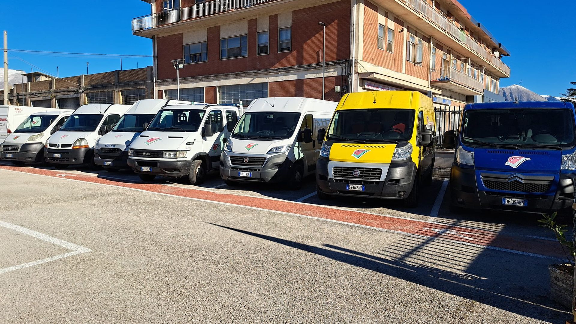 cliente noleggia auto