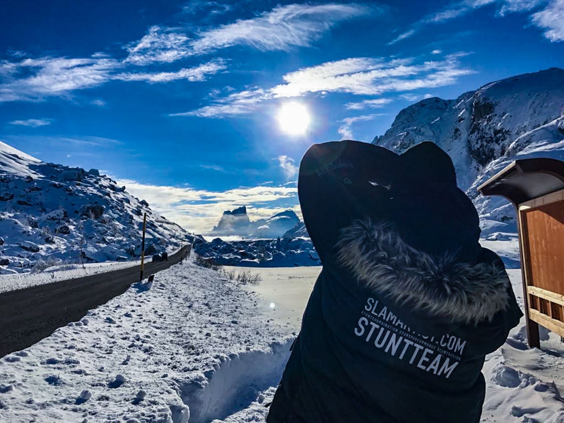 Stunt Coordinator from the stunt team slamartist on a glacier overwatching the movieset