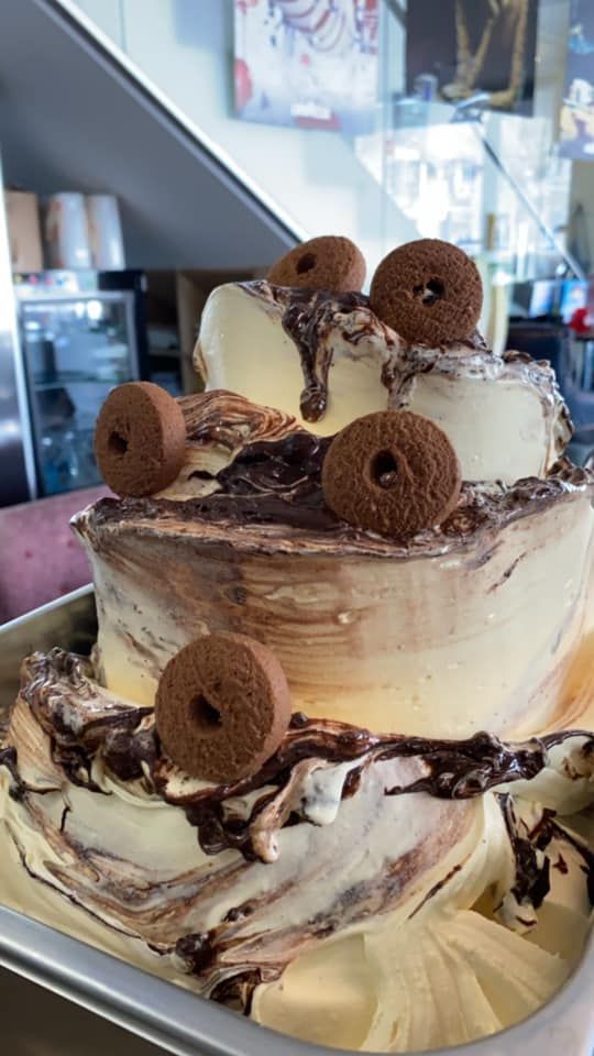 selfmade Cookies Eistorte