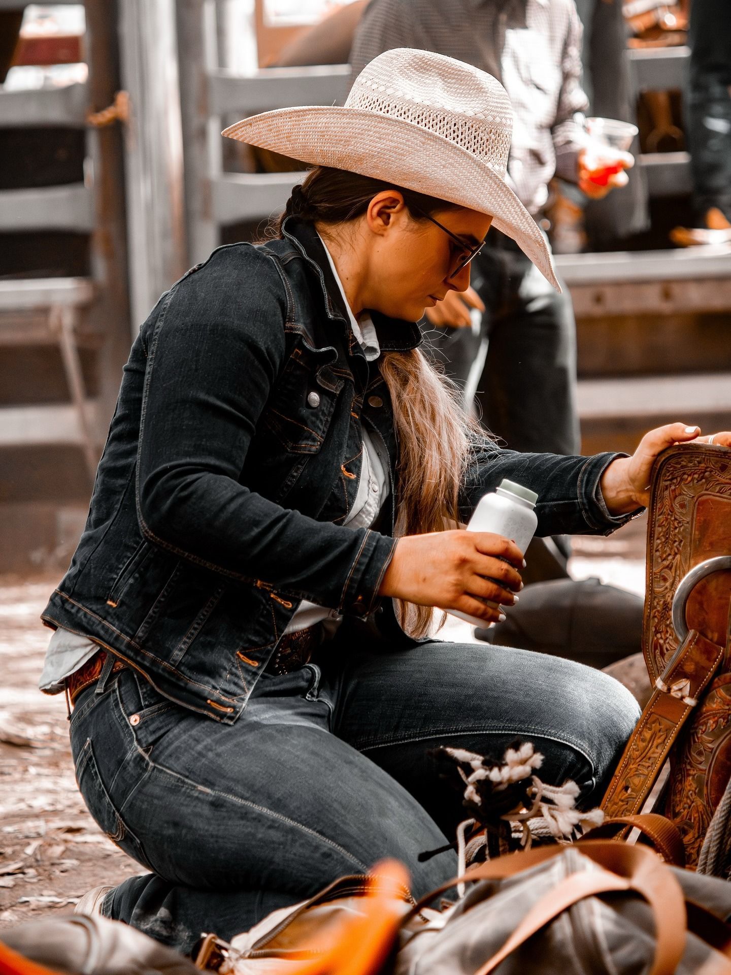 Brown Leather Duffel Bag With Zipper And Handles — Bushfire Road Collective in Mareeba ,QLD