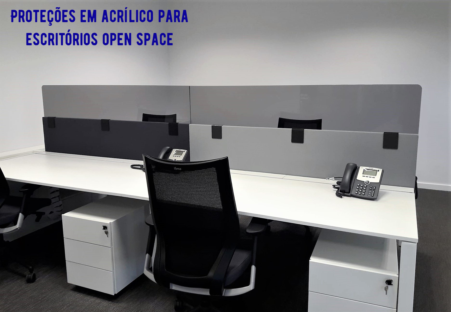 Proteções em acrílico para escritórios open space