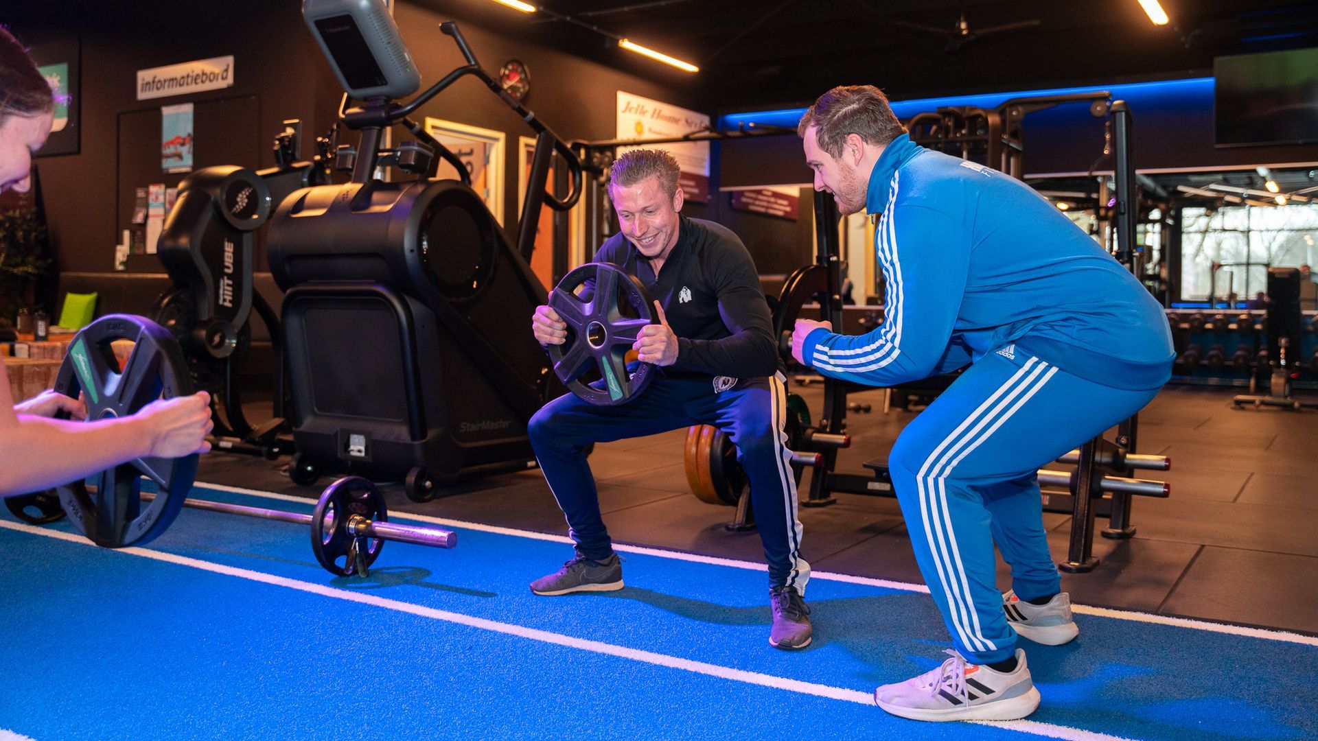 Doe mee met de groepsles Powercross bij Highline Fitness in 's Gravenzande. Meld je aan voor een 14 dagen pas en geniet van een fit en gezond lichaam!