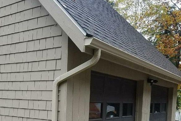 Home Outfitted With Seamless Gutters in Falmouth, ME