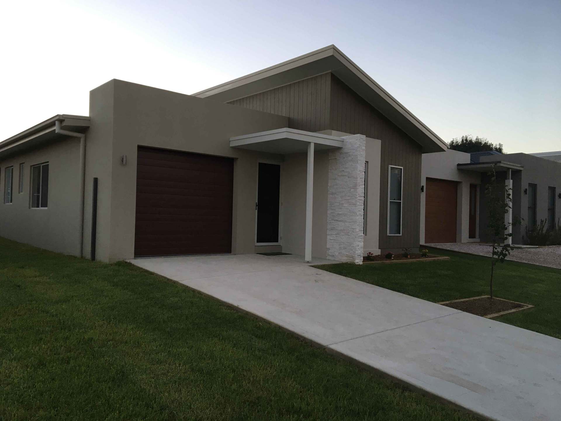 the path to the house