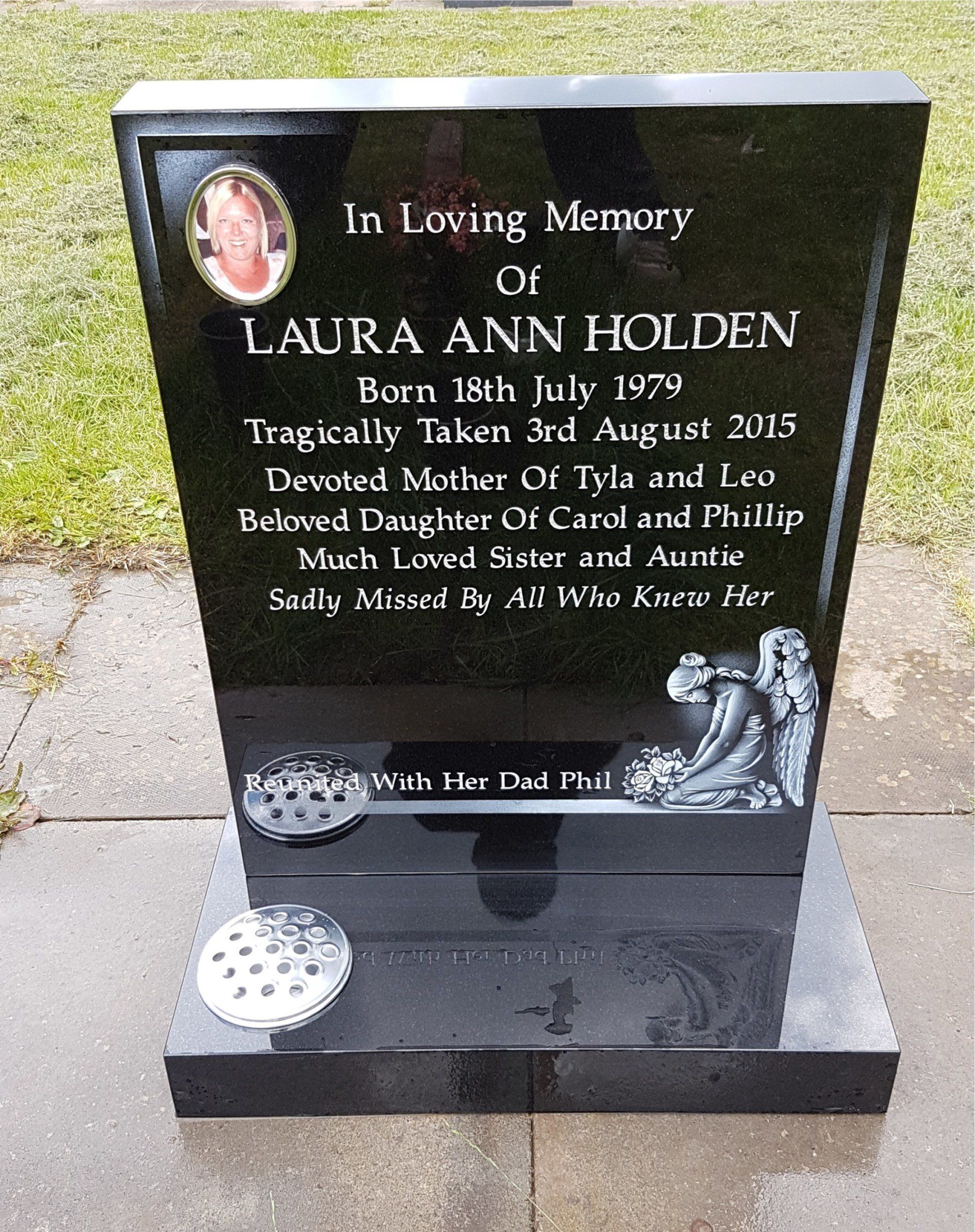 High quality headstones and memorials by Halestone Memorials