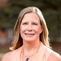 holly rotach headshot