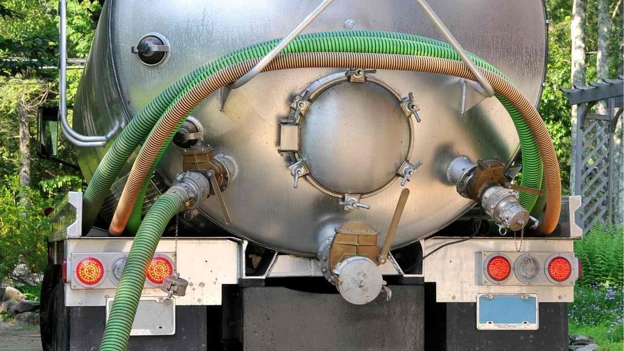 septic pumping service
