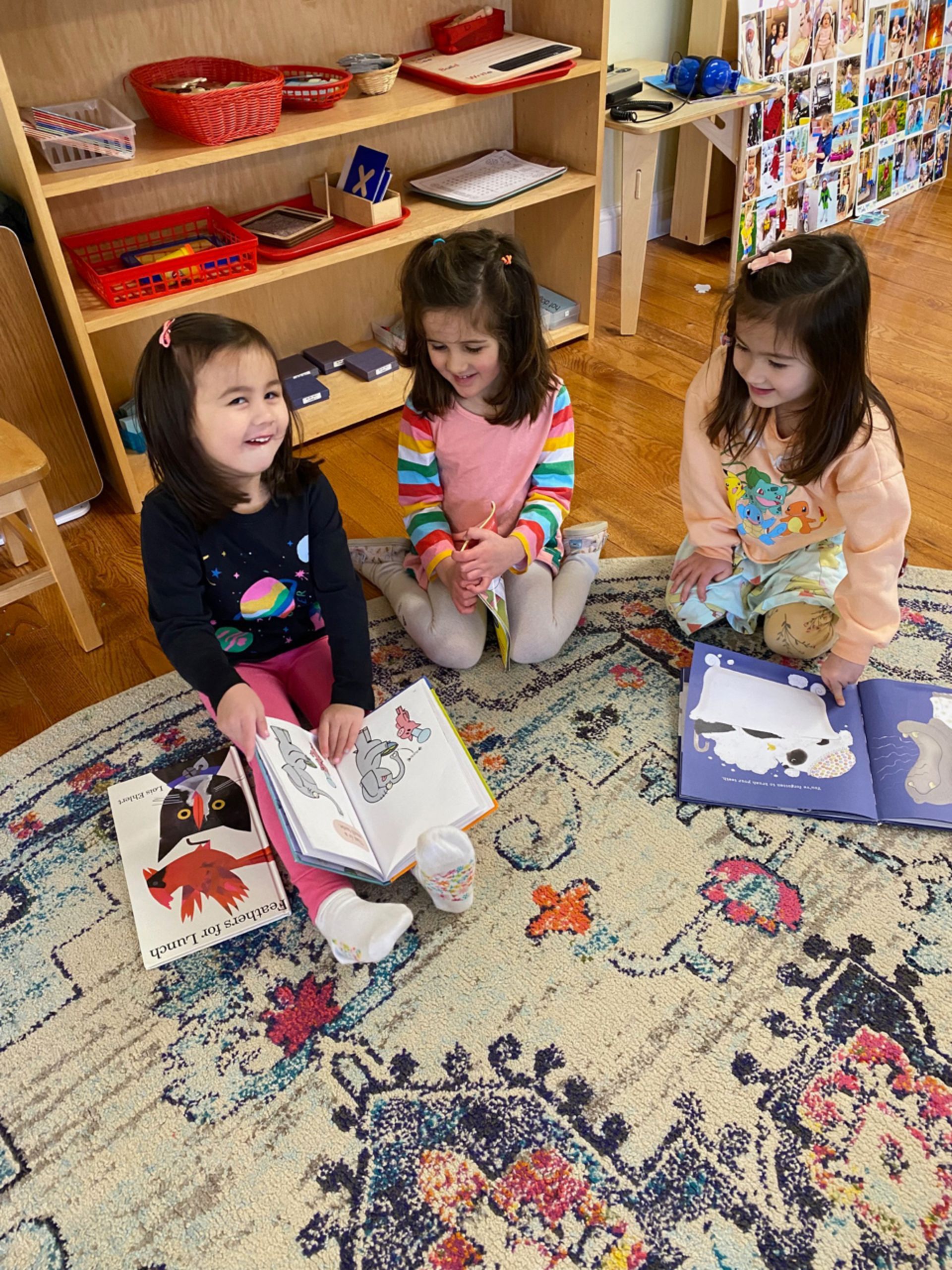 Montessori childs working in the classroom