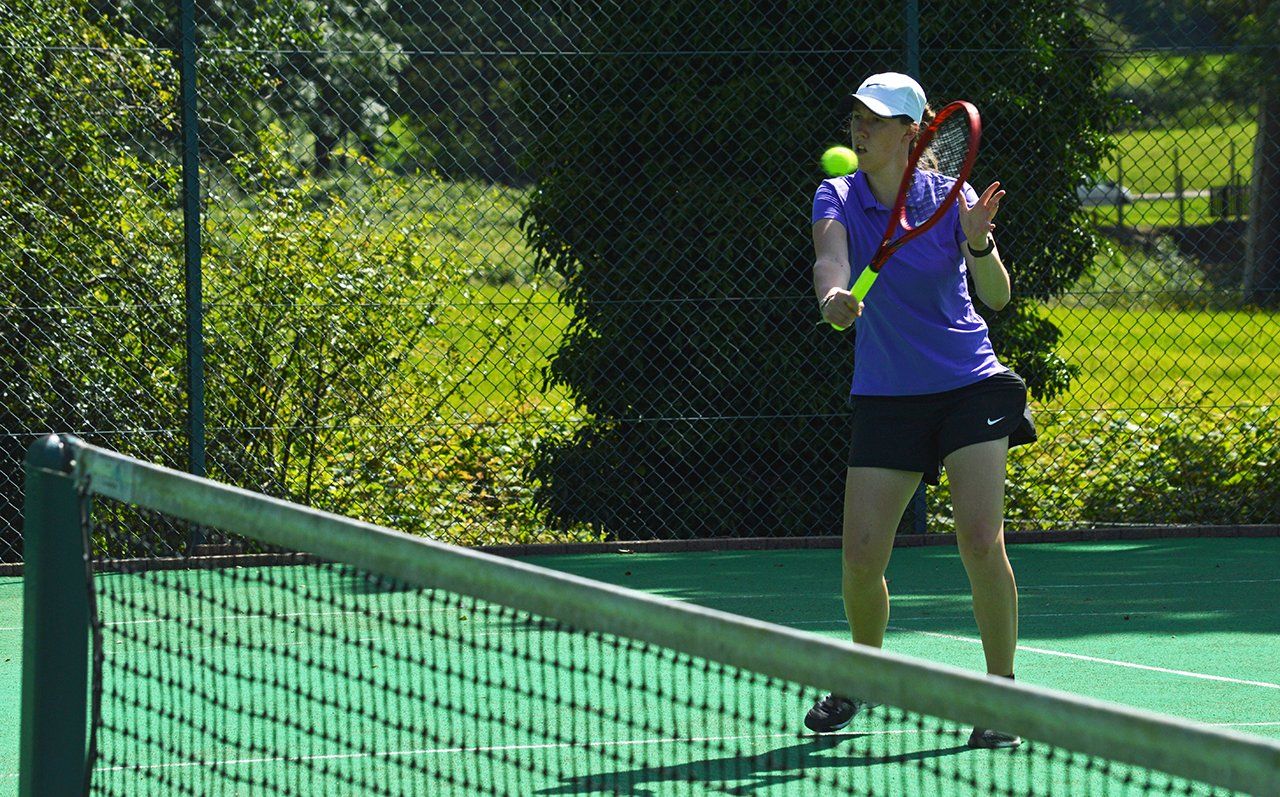 Female tennis player at Pinner Lawn Tennis Club