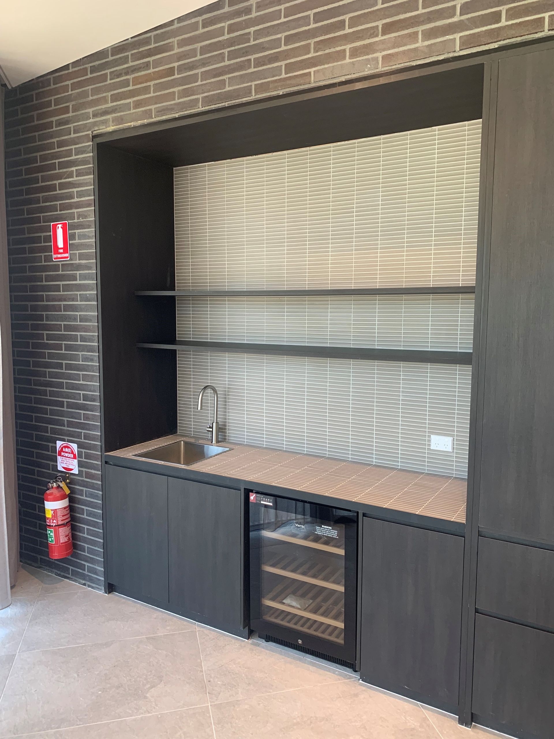 A Large Outdoor Kitchenette/Bar - Viison Kitchens & Joinery Forster In Forster, NSW