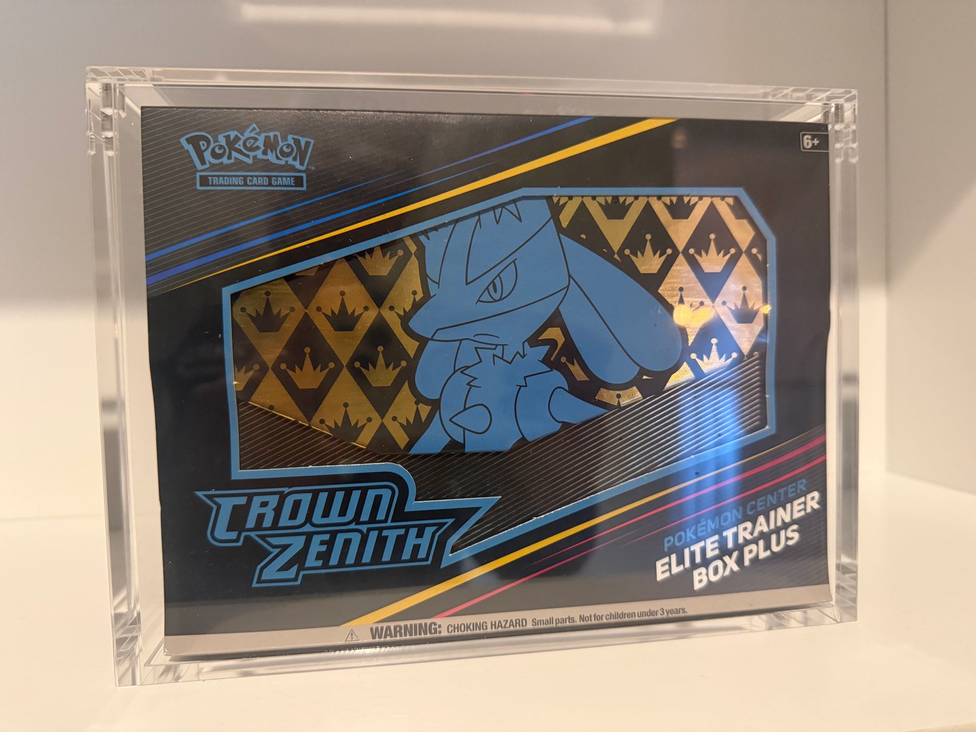 Crown zenith Etb Plus