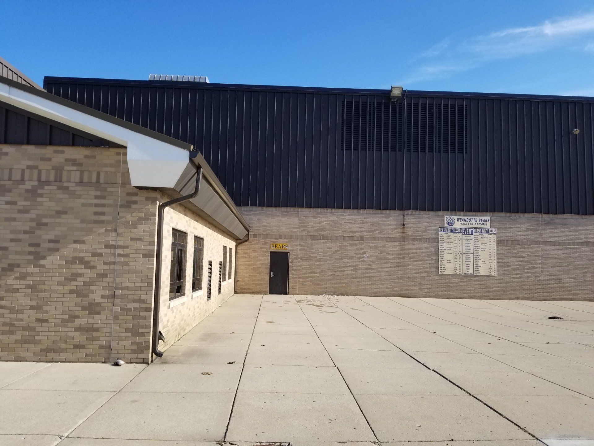 Gutters in Wyandotte Michigan