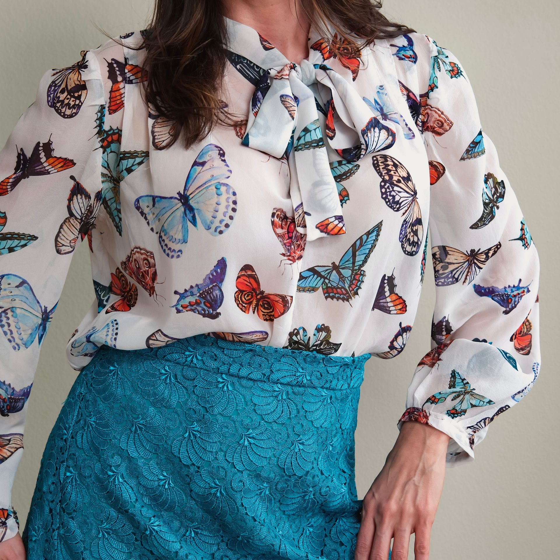 Blouse et jupe bleue printemps Genève