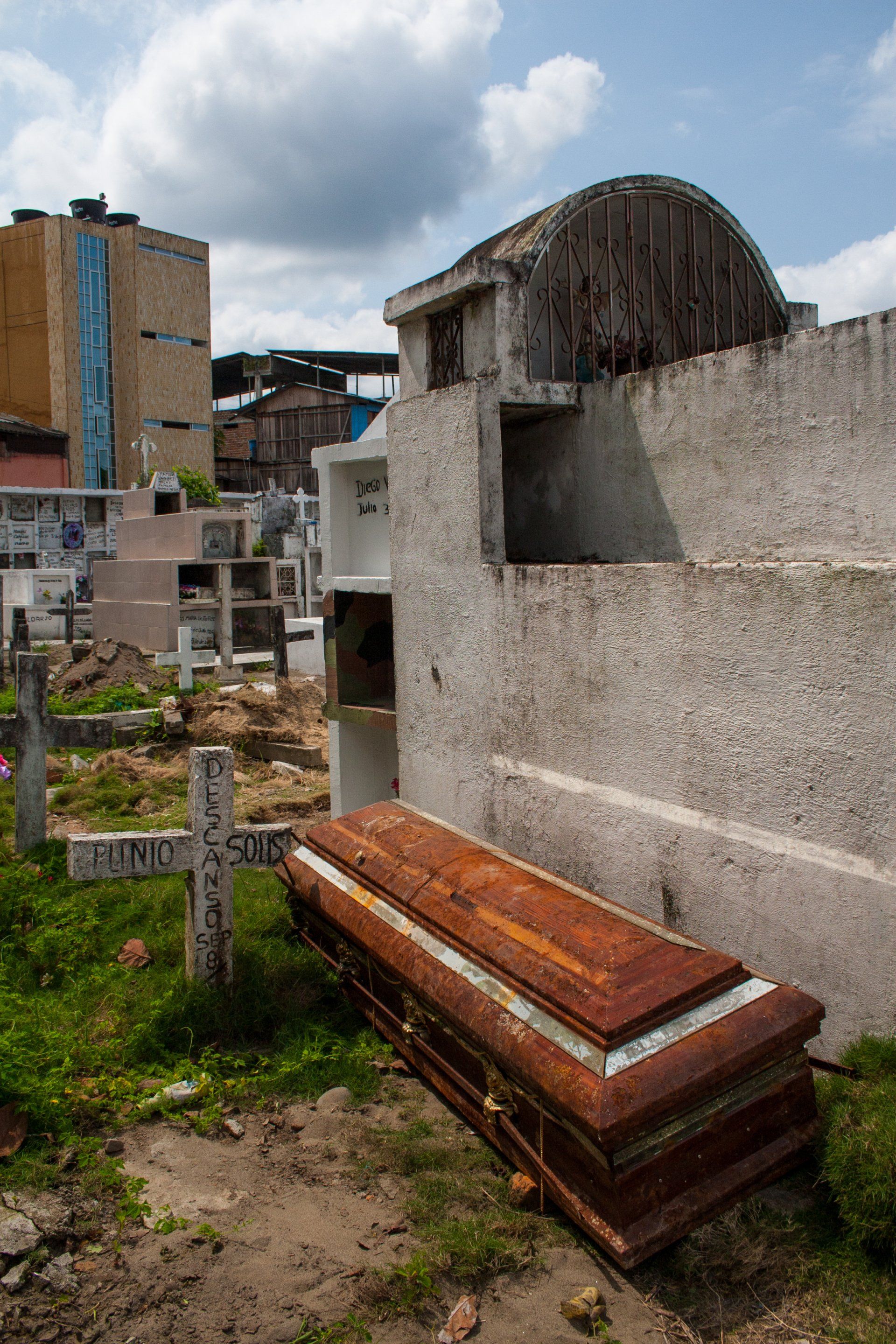 Tumaco cemetery, Nariño 2008.