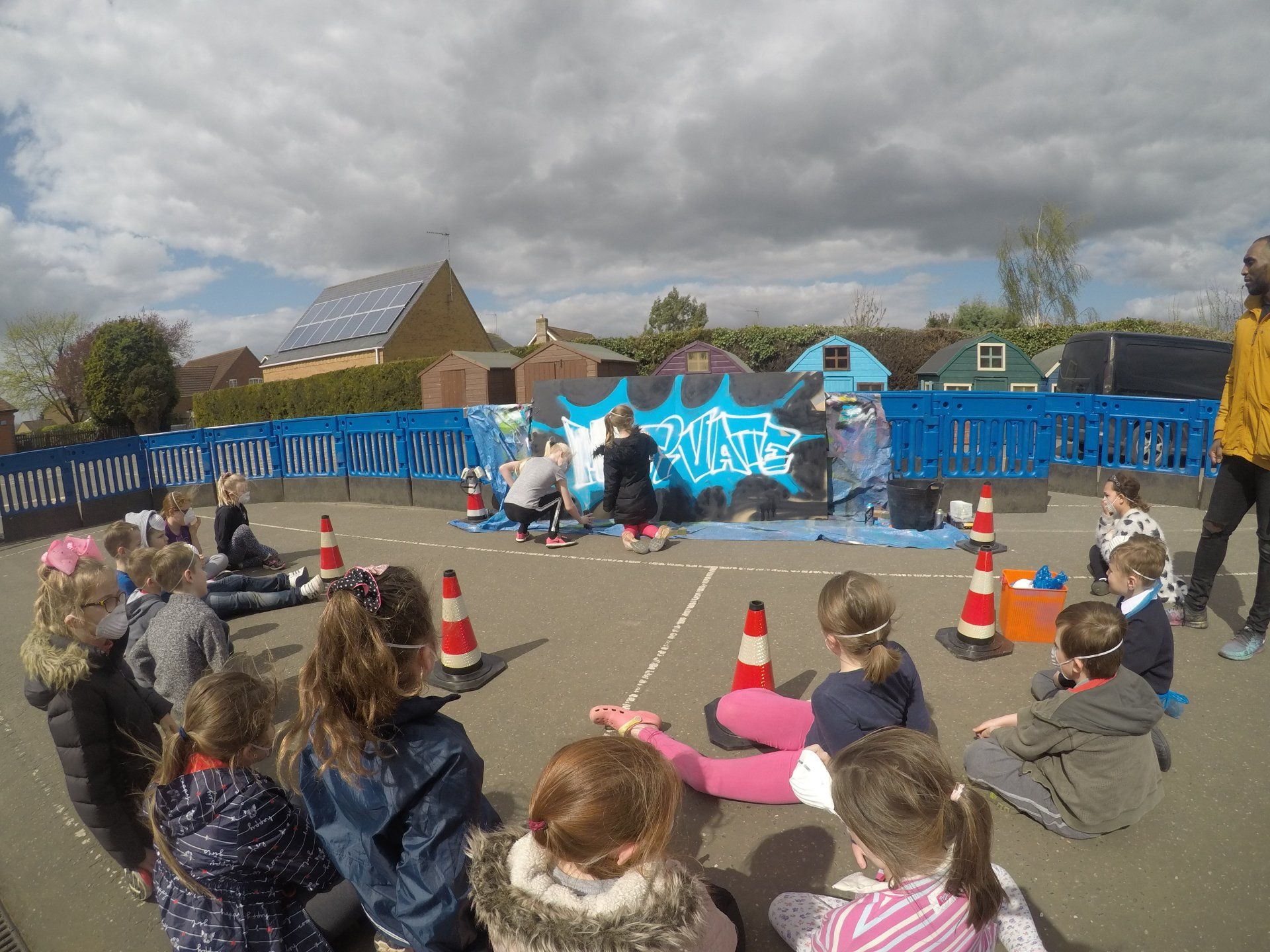 Graffiti Workshop in Primary School using Go Pro