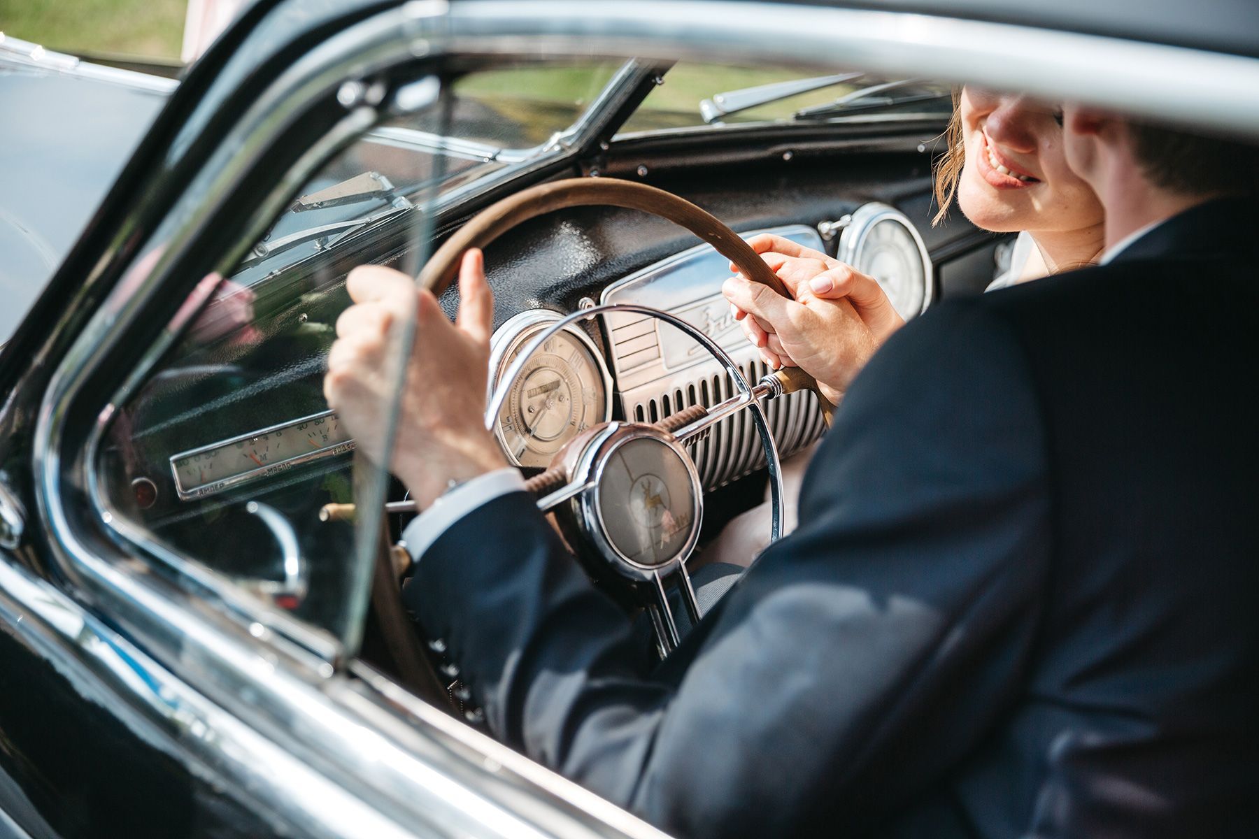 Alfred and cars, location de véhicules de prestiges pour des mariages, séminaires...