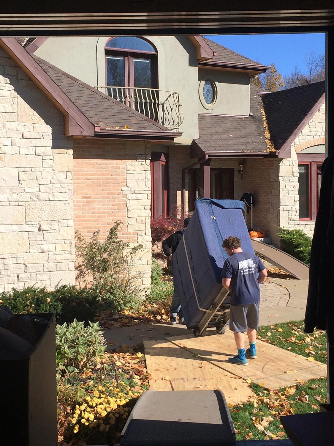 Moving into a New House — Highland, IN — Bill's Movers & U-Lock Storage