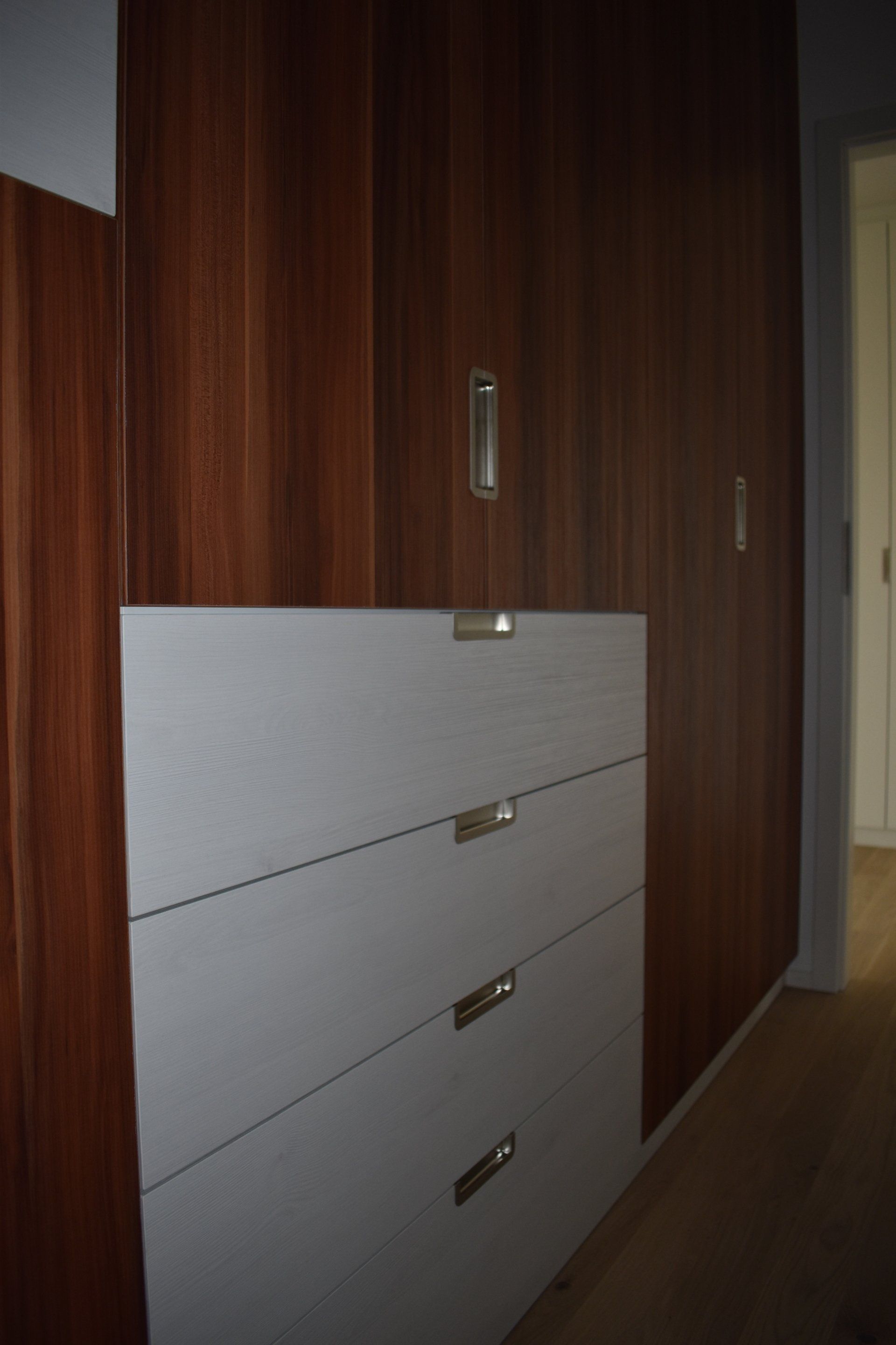 armoire menuiserie luquiens