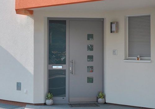 Porte d'entrée Menuiserie Luquiens