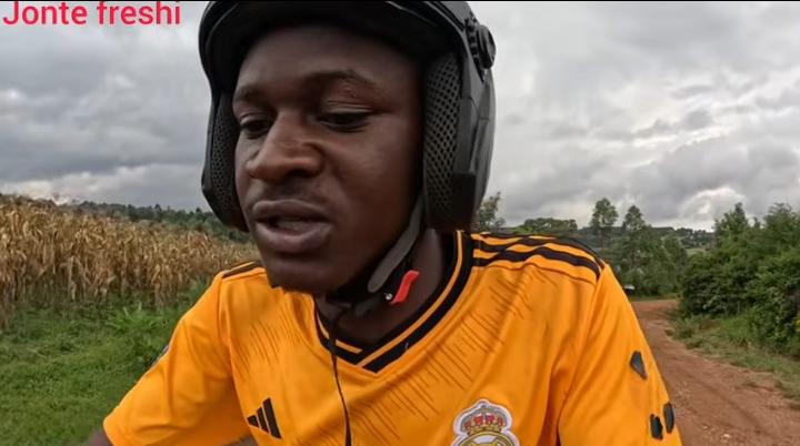 Jonte Freshii Village Thief Davy JNR friend