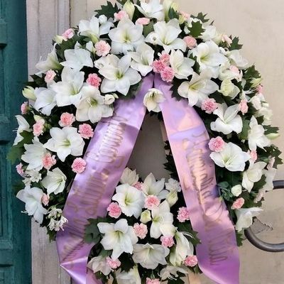 Fiori funerale Composizioni floreali funerarie Fiori cimitero – Fiorista  Serravalle Sesia Bornate Fiori Milano