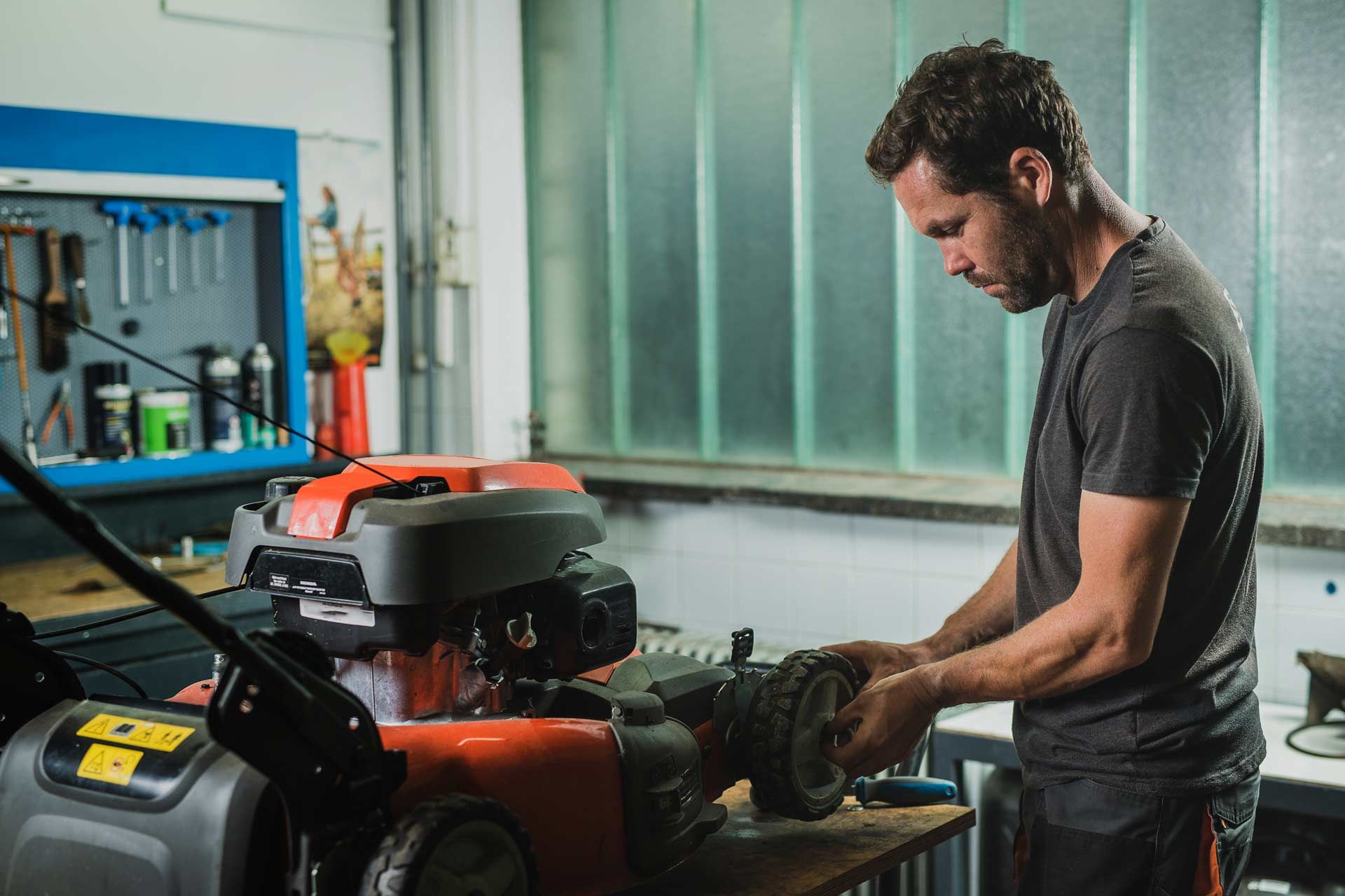 Professional Serviceman Is Repairing a Lawnmower | Bathurst, Nsw | Ben's Smallmotor Repairs