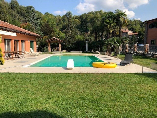 Progettazione giardino con piscina