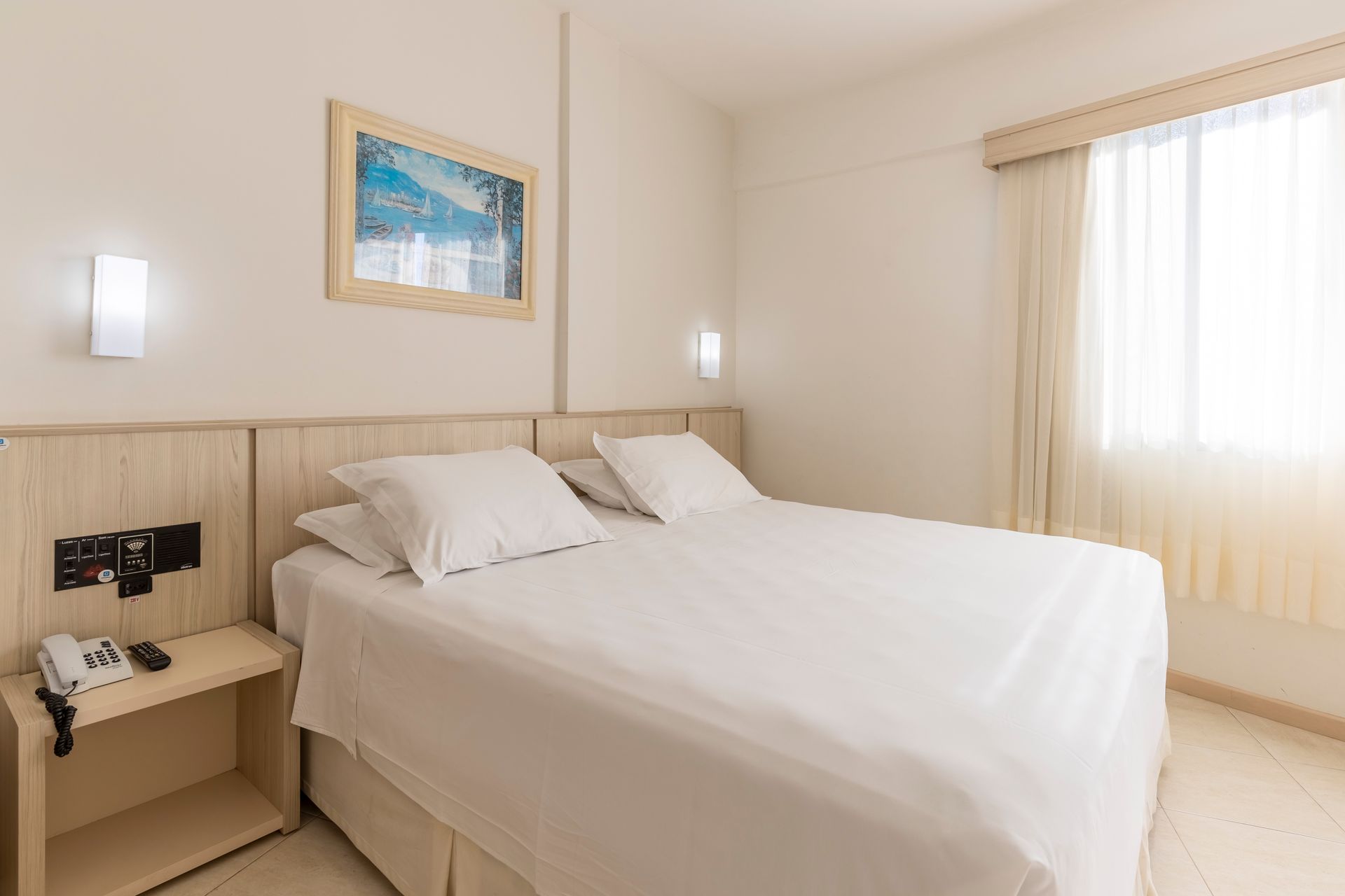 Quarto do hotel Ilha da Madeira em Balneário Camboriú