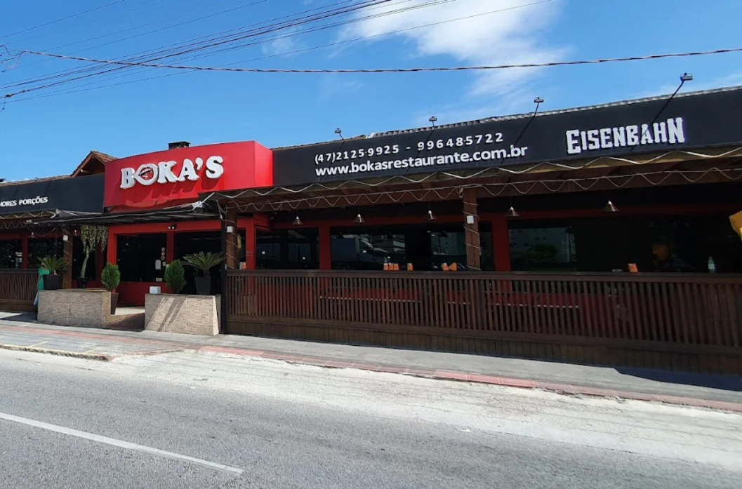 Fachada do Boka’s em Balneário Camboriú, restaurante com vista para a orla